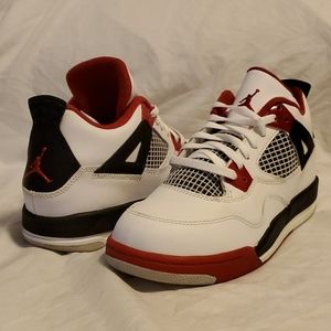 Jordan retro 4